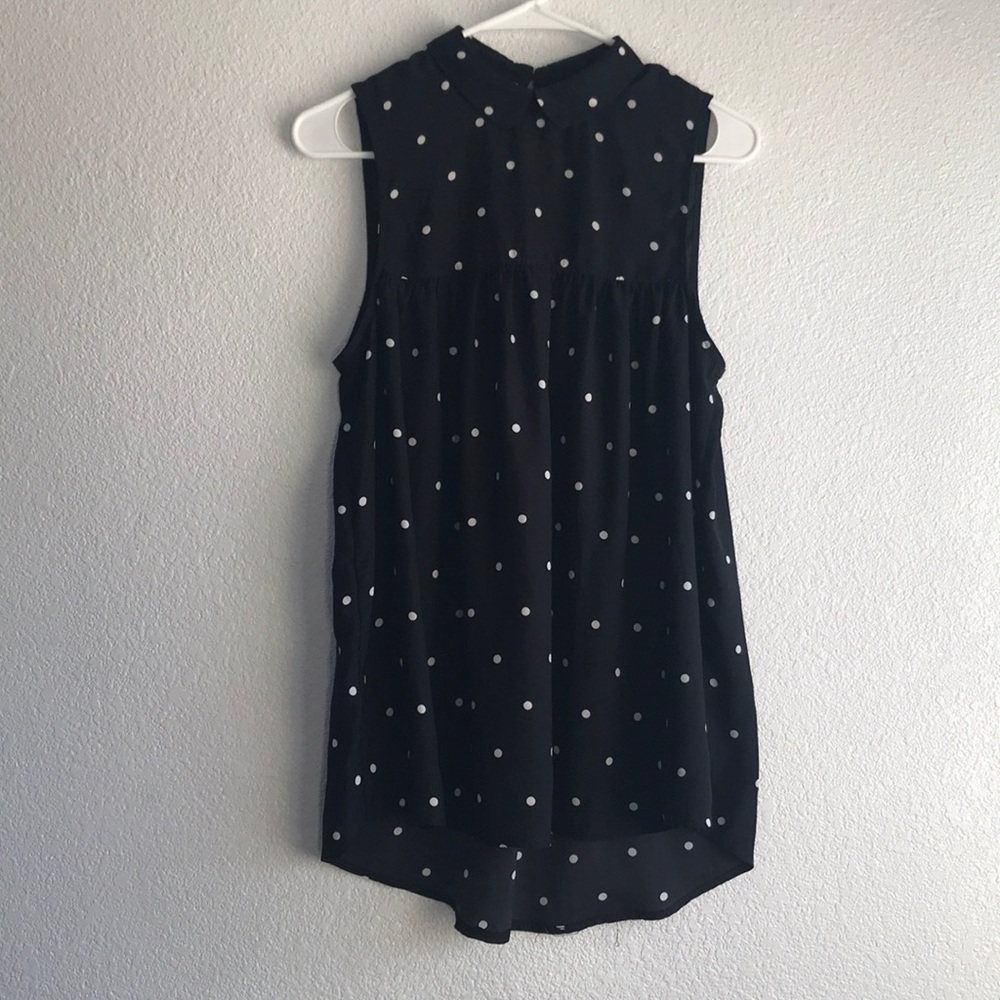 🌸4 for $20🌸 Urban outfitters polka dot shirt